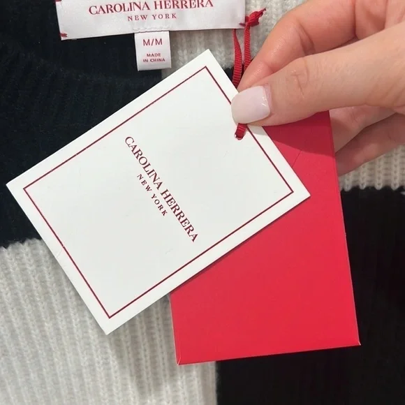 Carolina Herrera | NWT Black and White Heart Intarsia Cashmere Sweater - Medium - Picture 7 of 11